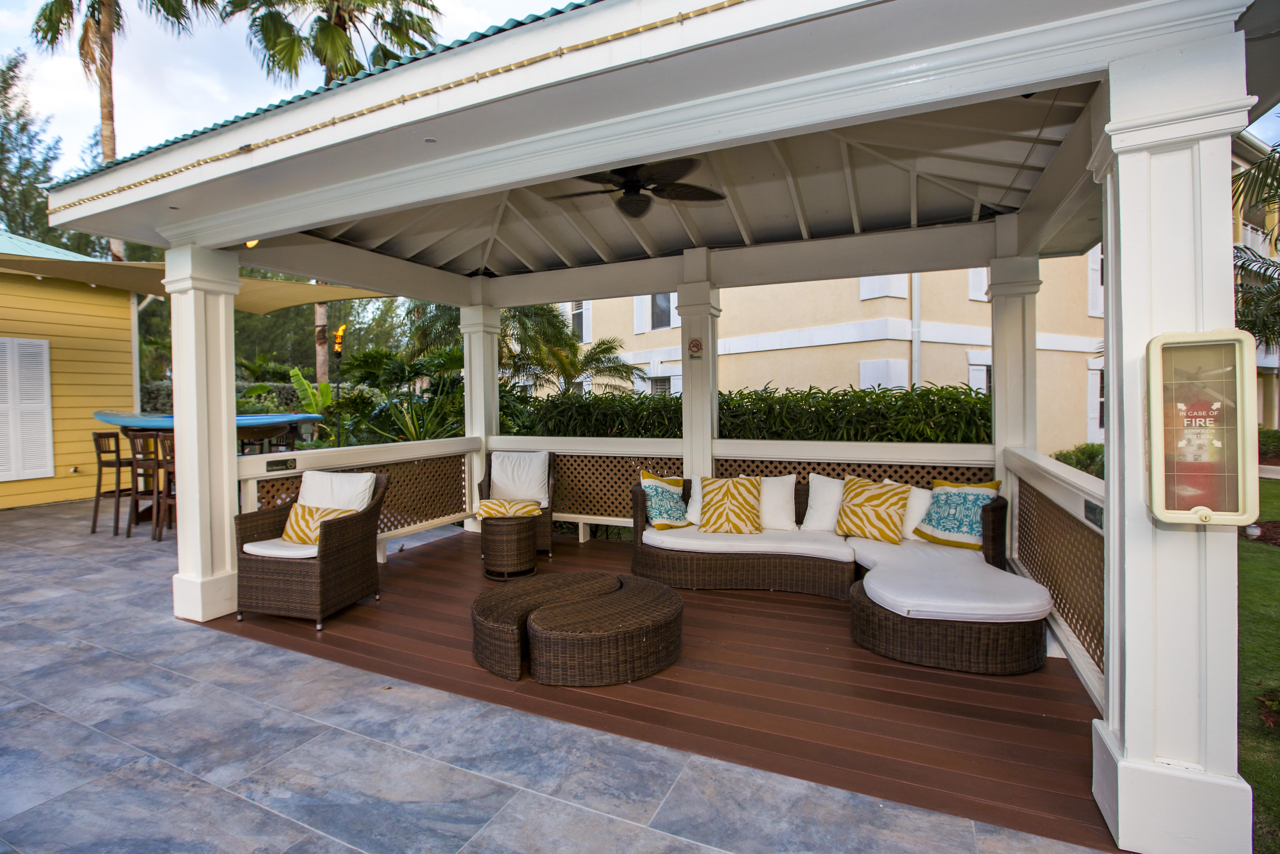 Sunshine Suites Resort West Bay Dış mekan fotoğraf