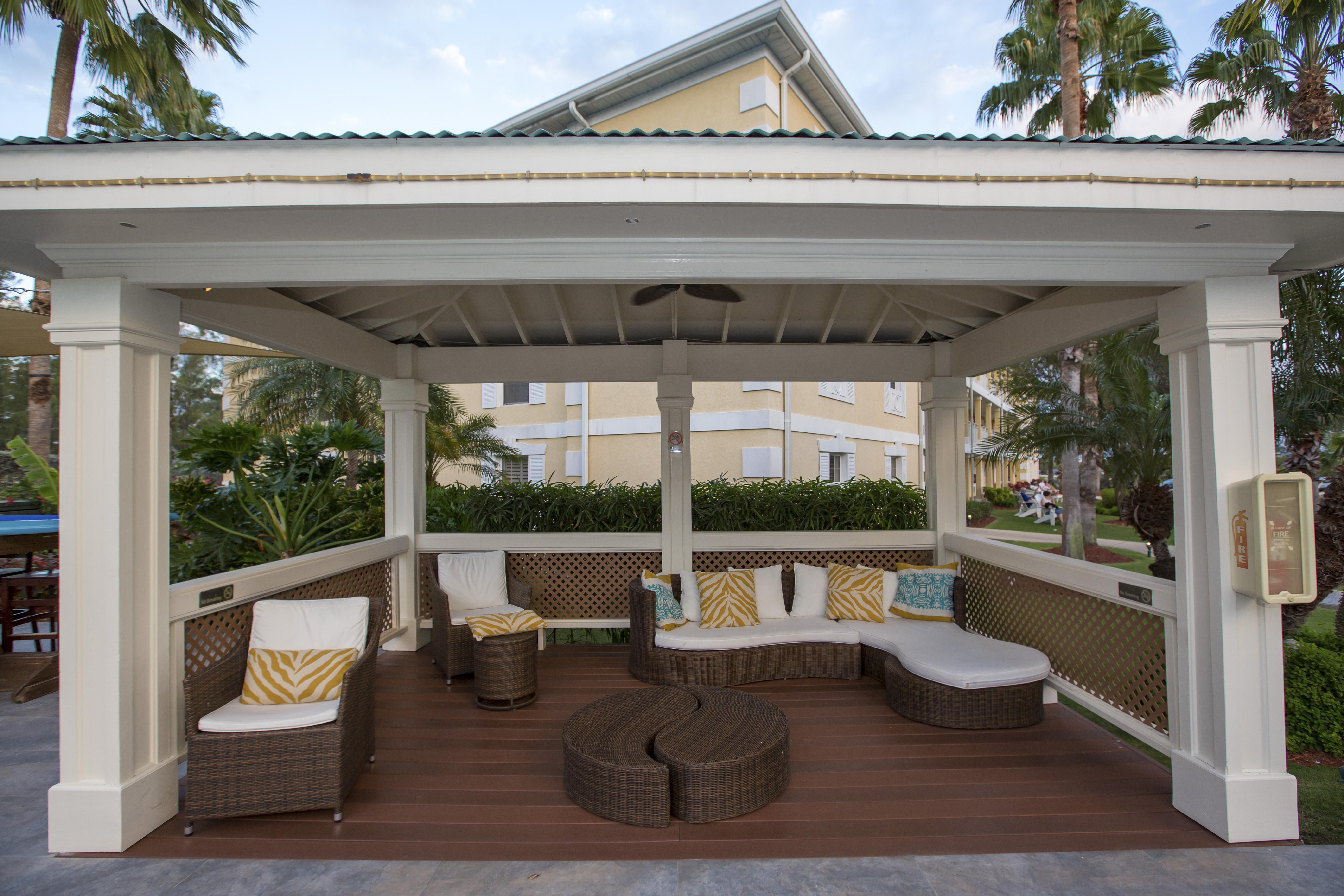 Sunshine Suites Resort West Bay Dış mekan fotoğraf
