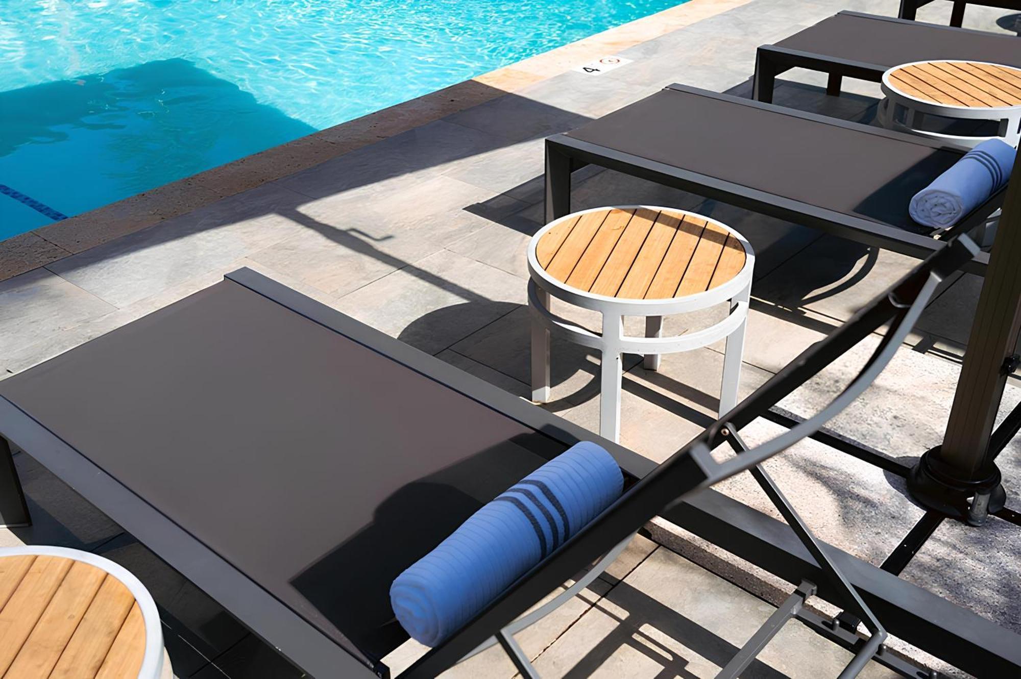 Sunshine Suites Resort West Bay Dış mekan fotoğraf